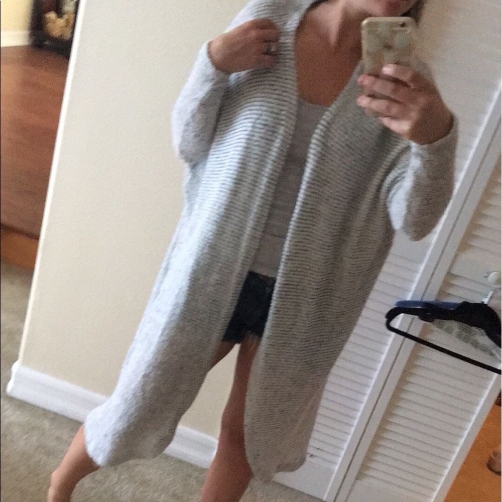Light Gray Long Cardigan ▫️▫️▫️